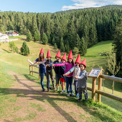 Kinder mit Hut-Zwerge