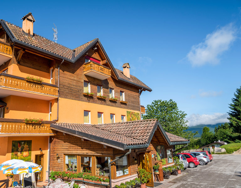 Facciata hotel da barba
